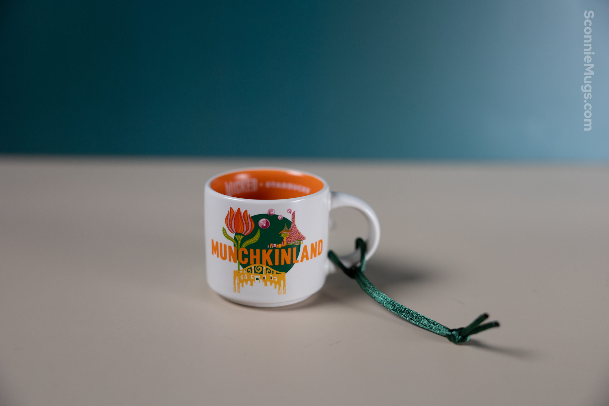 Discovery Series Munchkinland Mini